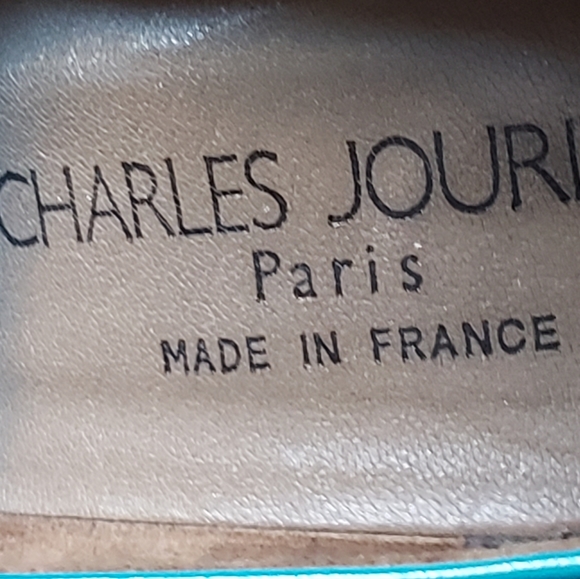 Charles Jourdan leather high heel pumps, size 5.5 US. $45 - Picture 6 of 8